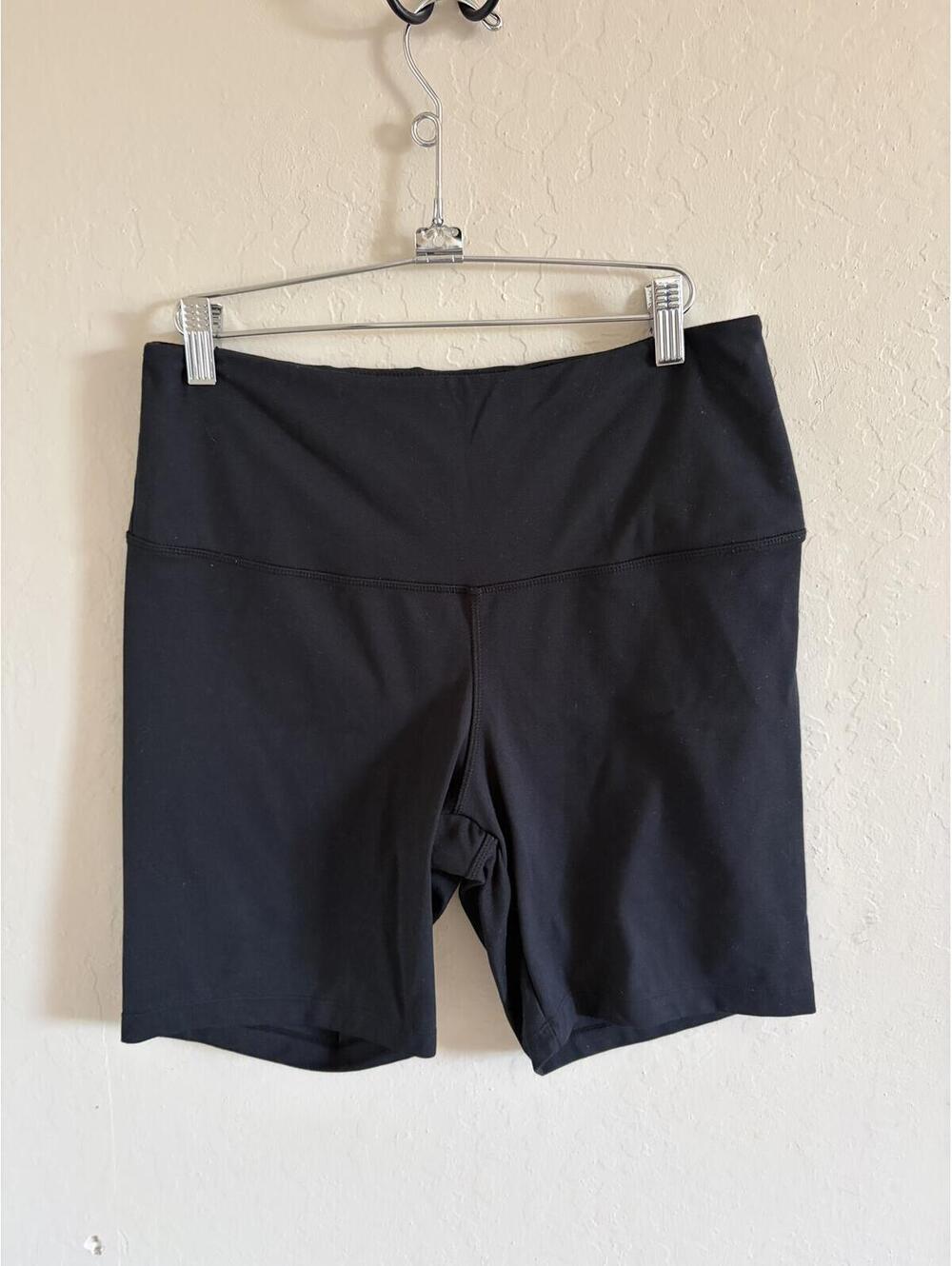 Danskin Active shorts